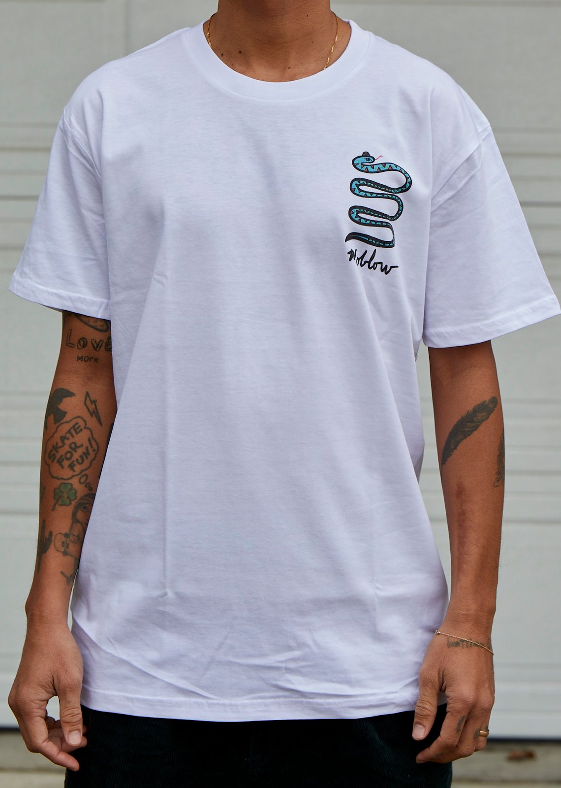 snake t-shirt white / MOBLOW