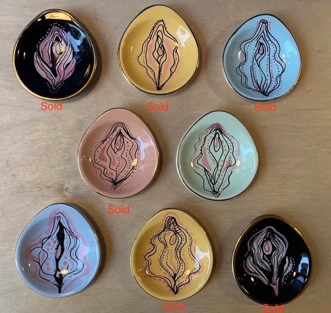 Vulva Dish (small)