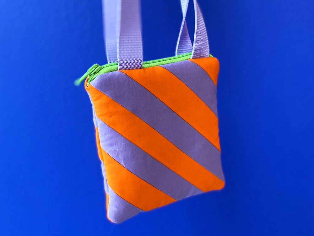 Image of TASCHE Puffy Stripes