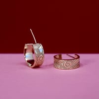 Image 4 of Hugging Plumes