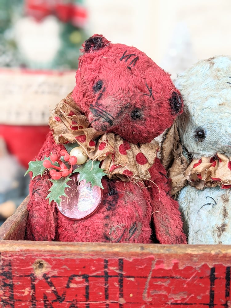 Image of 6"  old worn WOBBLE HEAD red ChristmasTeddy Bear w/ruff collar by Whendi's Bears.