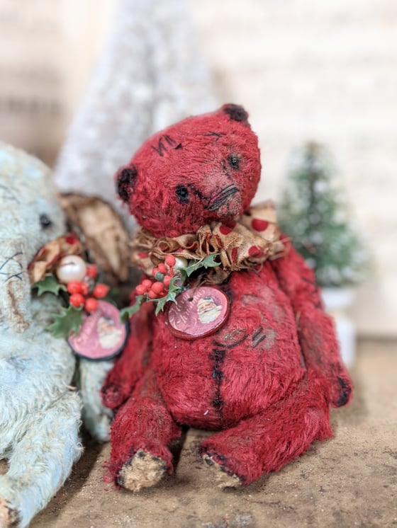 Image of 6"  old worn WOBBLE HEAD red ChristmasTeddy Bear w/ruff collar by Whendi's Bears.