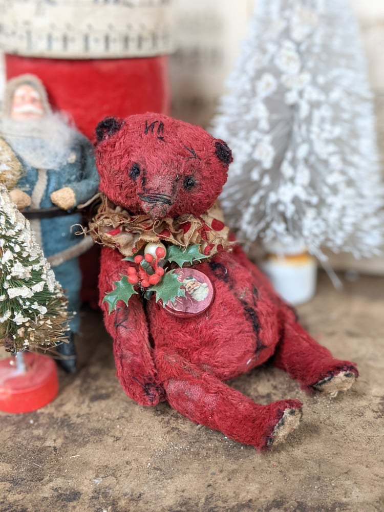 Image of 6"  old worn WOBBLE HEAD red ChristmasTeddy Bear w/ruff collar by Whendi's Bears.