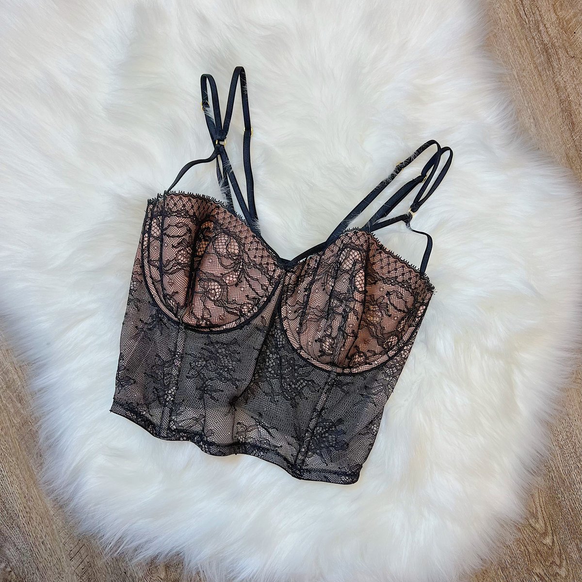 Size 34DD/32DDD - Victoria's Secret "Very Sexy" Black Lace Bondage Style Bustier NWOT | skullznbunniez Size 34DD/32DDD - Victoria's Secret "Very Sexy" Black Lace Bondage Style Bustier NWOT | skullznbunniez