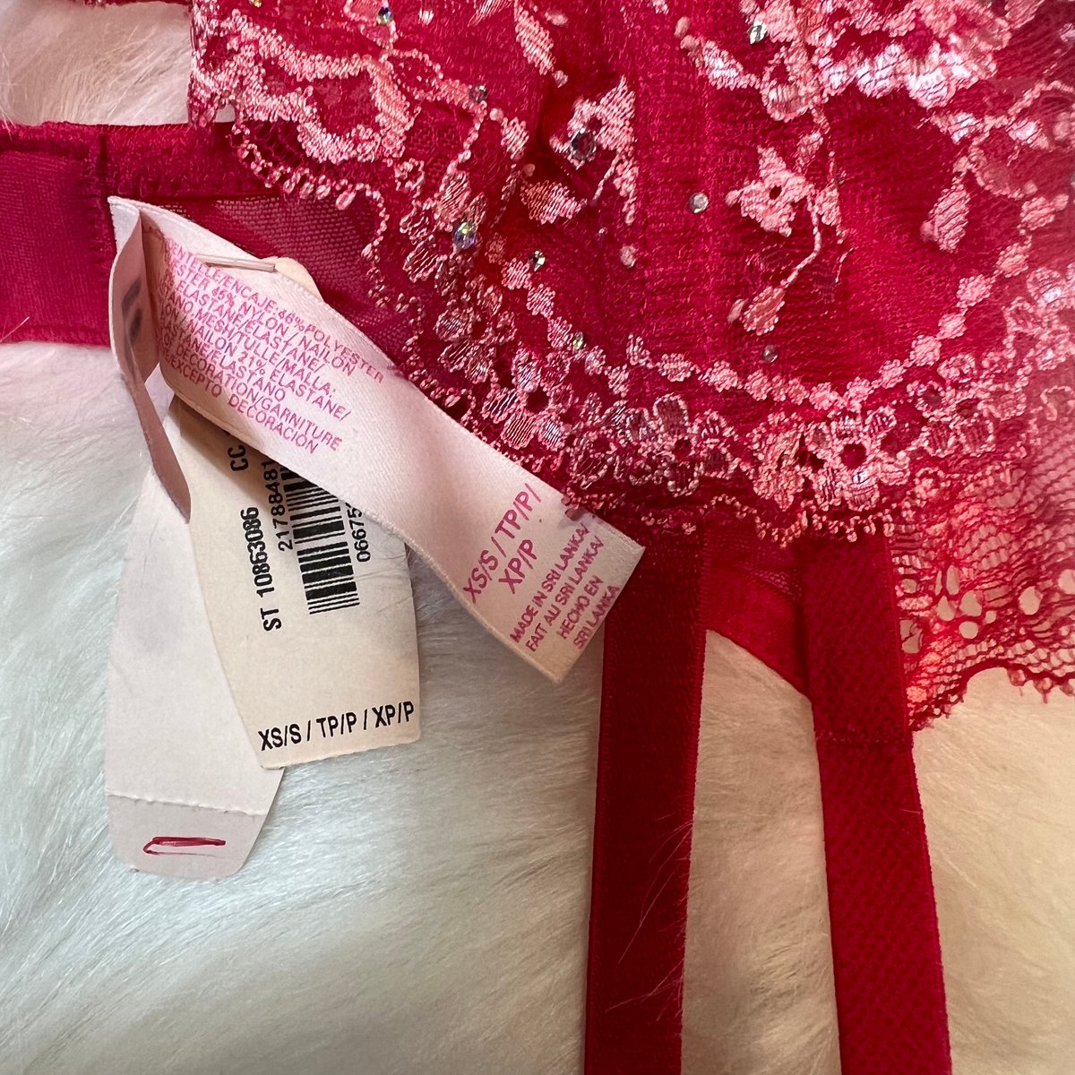 Size XS/S - Victoria's Secret Lace Garter Belt NWT | skullznbunniez Size XS/S - Victoria's Secret Lace Garter Belt NWT | skullznbunniez