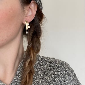 Image of echo earring