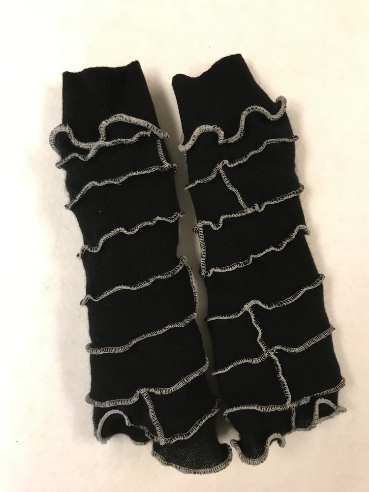 Image of 100% Cashmere Fingerless Gloves in Black w/Lt Grey Serging