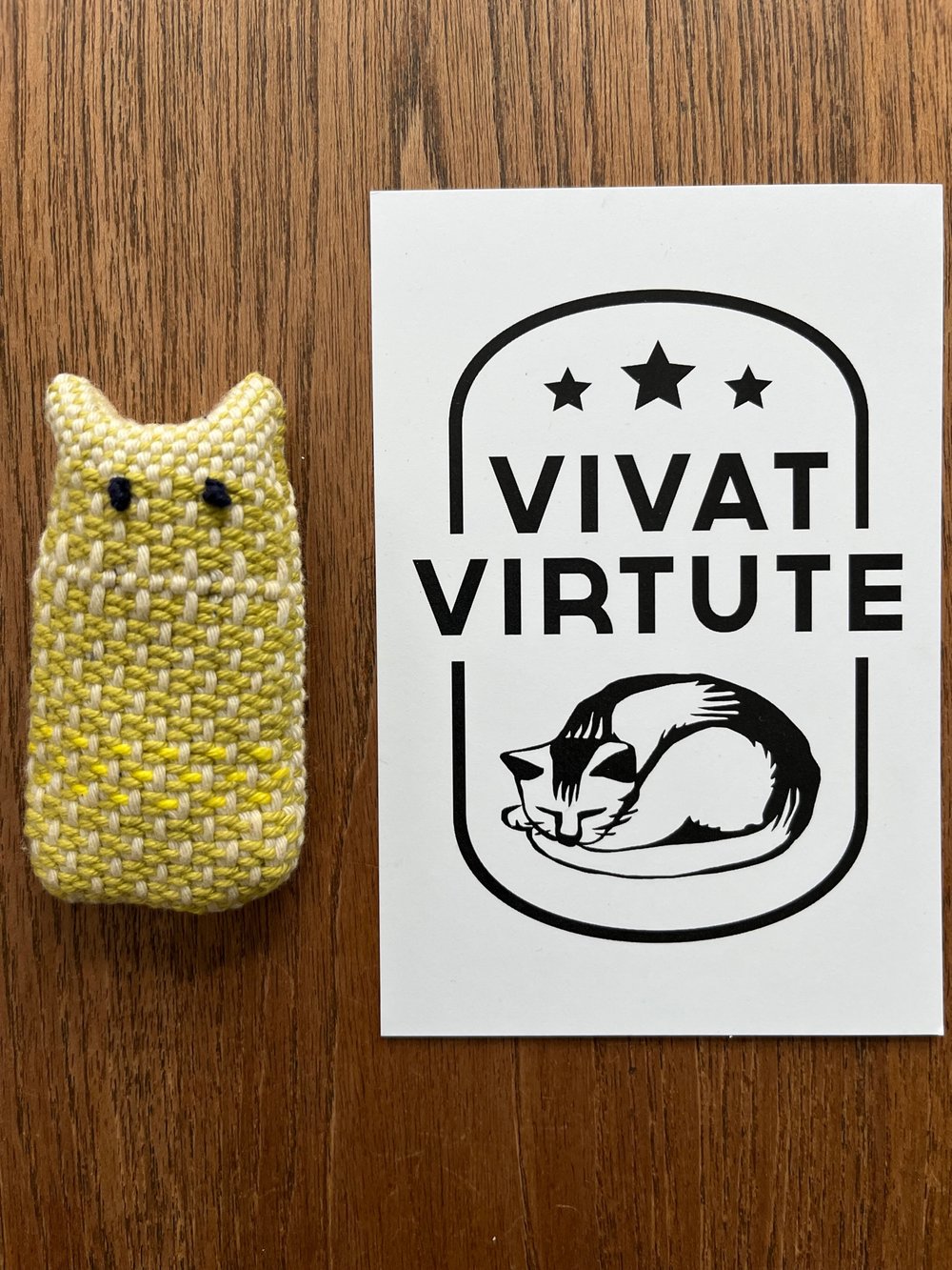 Vivat Virtute Catnip Cat Toy 2