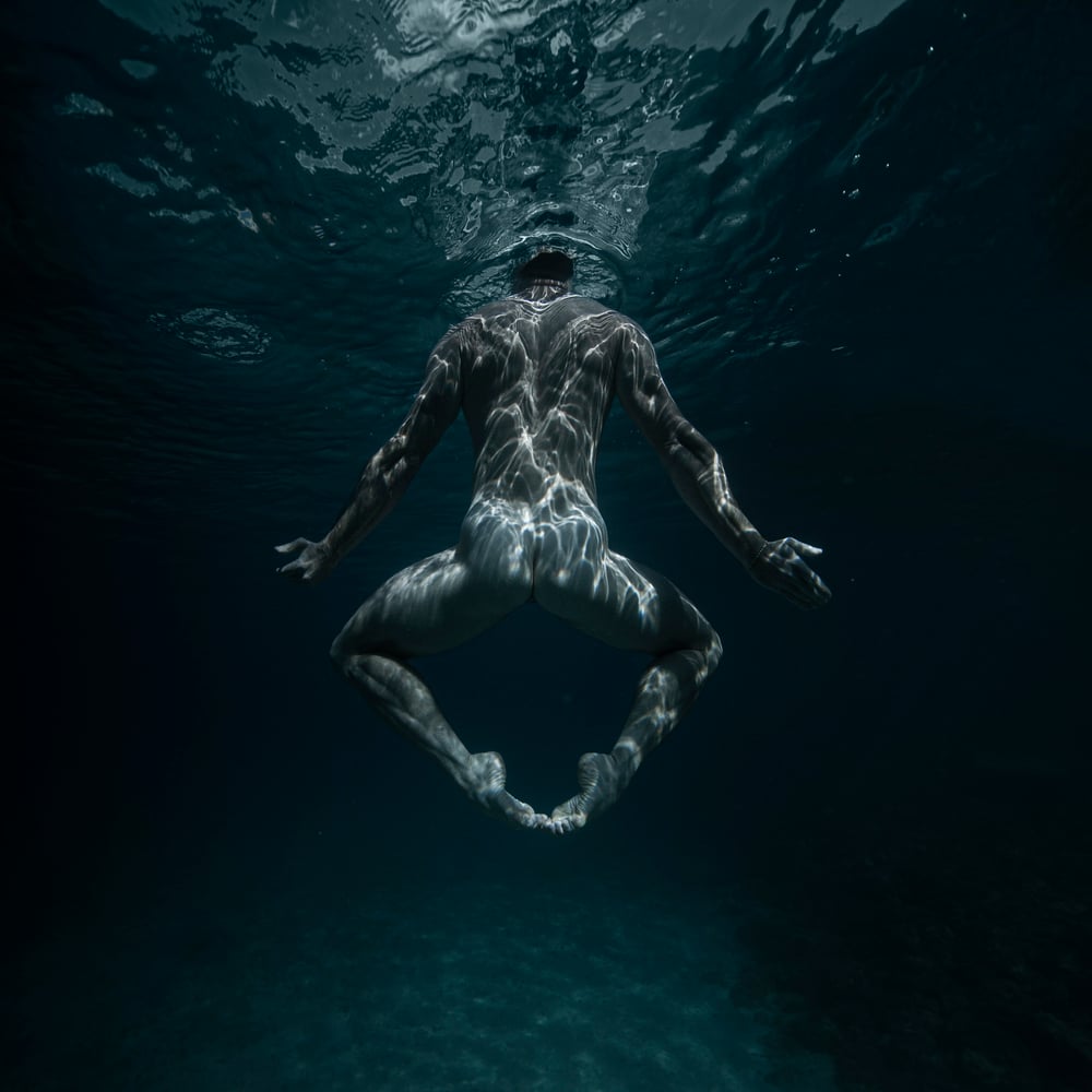 Image of descends VIII