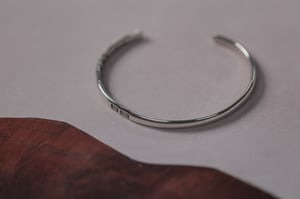 Image of men's silver ingot part mark bangle (light weight)