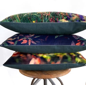 Image of Lochan leaf, printed velvet cushion