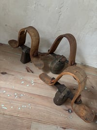 Image 4 of Lot de 3 sonnailles de chèvre