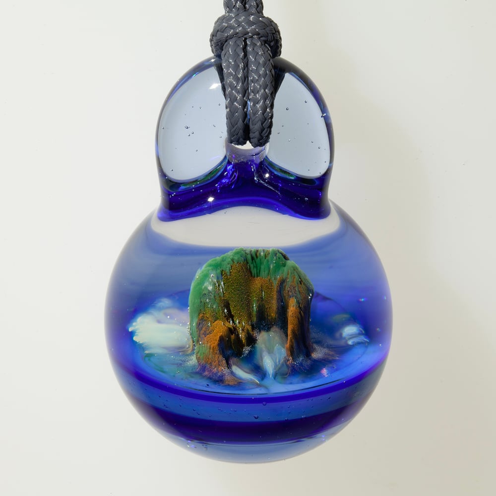 Image of Desert Island Pendy 14-2022