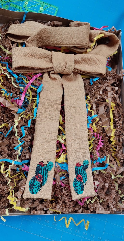 Image of Western Tie - Cactus - Dusty Yellow Crepe