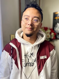 Image 2 of Lightweight burgundy windbreaker