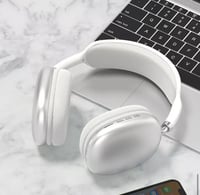 Powder White Y2k Headphone Pro