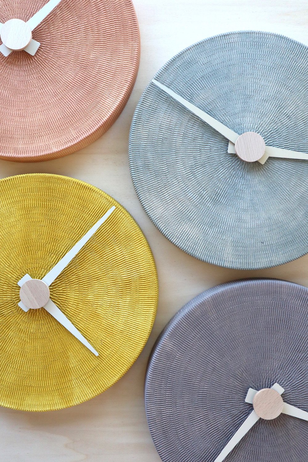 Image of Orologio da parete - "Full Moon" di Federica Bubani