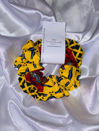 Image 2 of Ife XL Scrunchie 