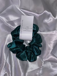 Image 2 of Emerald XL Scrunchie