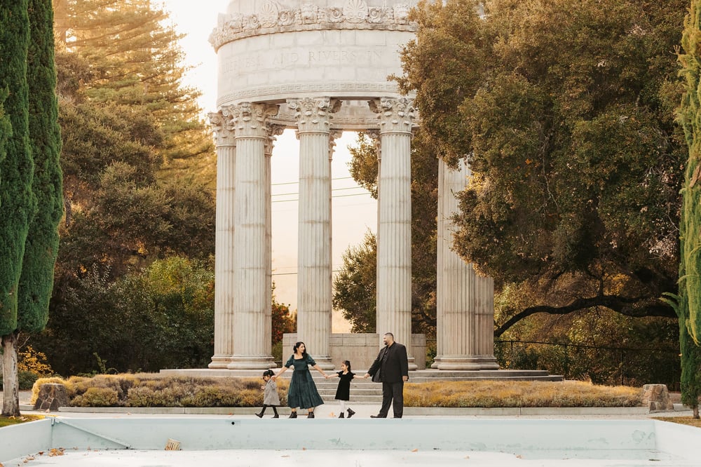 Image of *New* Corinthian Columns