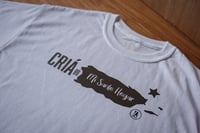 Image 2 of Criá en Mi Santo Hogar (White t-shirt, charcoal)