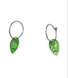 Pendientes hojas resina acero