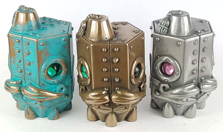 Image of Hugo Facet Resin Mechtorian Minifigure **LAST CHANCE**