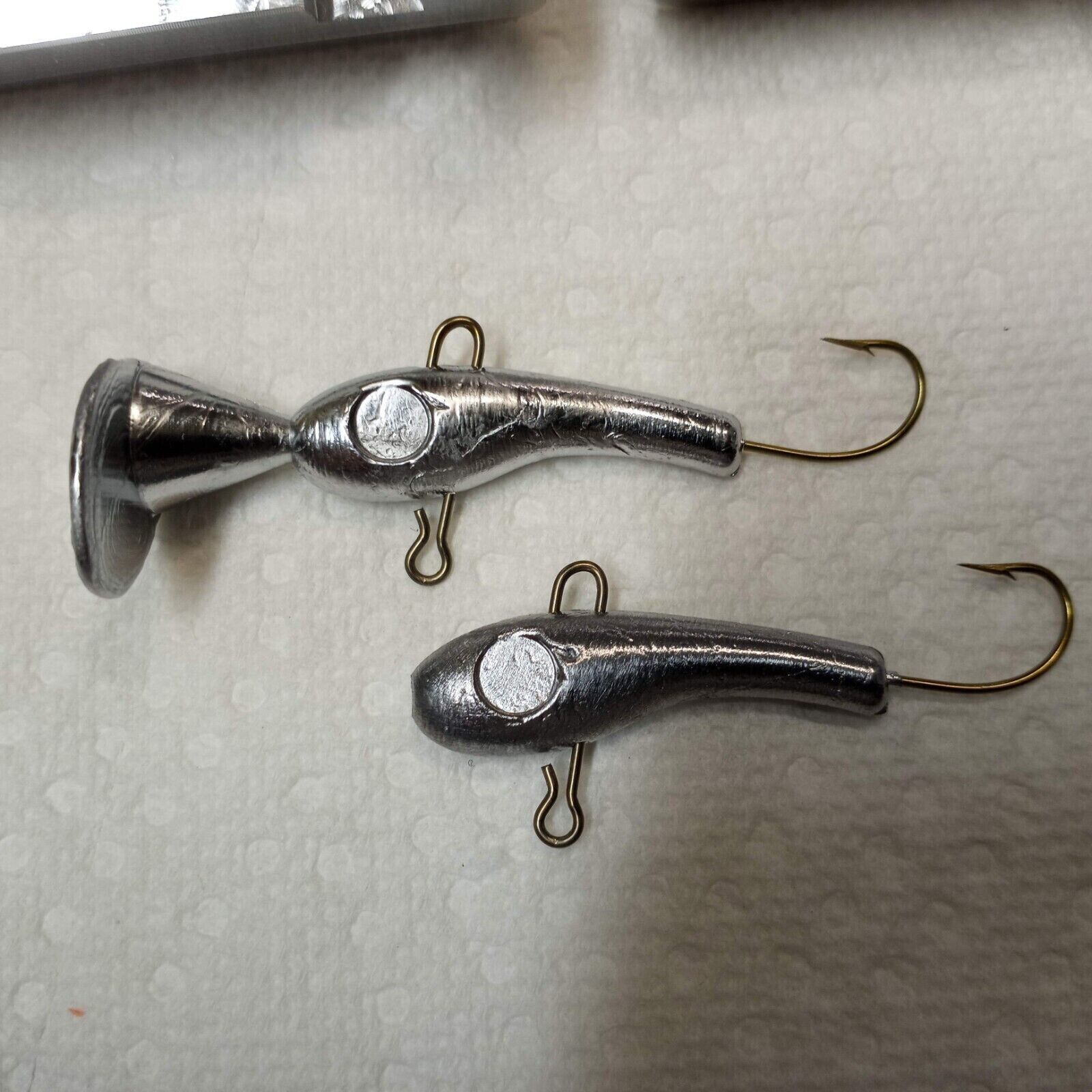 antique fishing lure molds Soft Plasti Mold Making Injection Lures Zoom Salty Super Fluke 5'' Two Cavity Aluminum : Sports & Outdoors Built from premium aluminum Aluminum Mold C802 4 inch