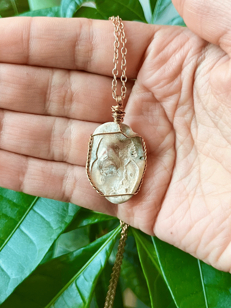 Simple Sea Shell Pendant