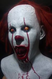 Image 2 of Pennywise It Clown Deluxe Latex Mask 