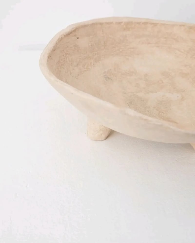 Image of Large Trojan Bowl with legs. Natural. By holiday Trading&co.