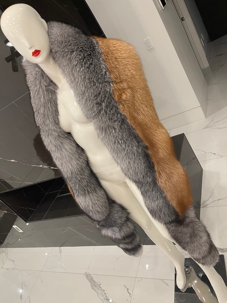 Image of Two Tone Fox Fur Boa