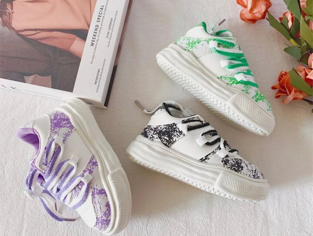 Image of Vivian Sneakers