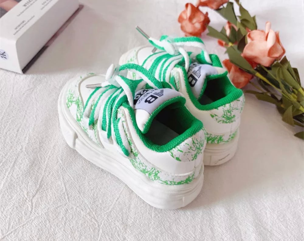 Image of Vivian Sneakers