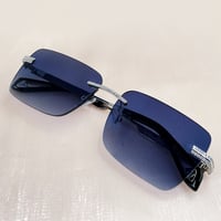 Image 3 of Moissanite Diamond Shades