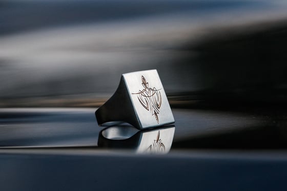 Image of Pinstripe Signet 