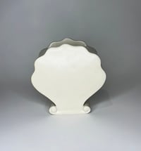 Image 1 of Venus Shell Vase ~ White Sand 