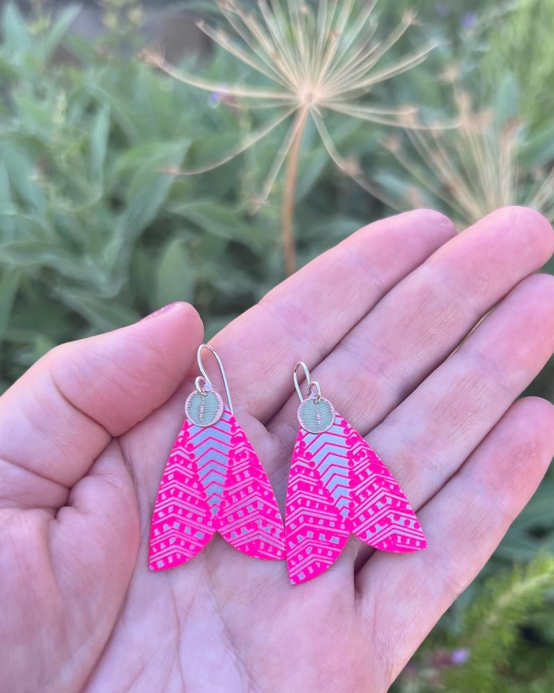 Image of MOTH EARRING: PATTERNED MOTH NEON PINK