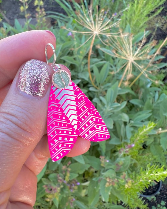 Image of MOTH EARRING: PATTERNED MOTH NEON PINK