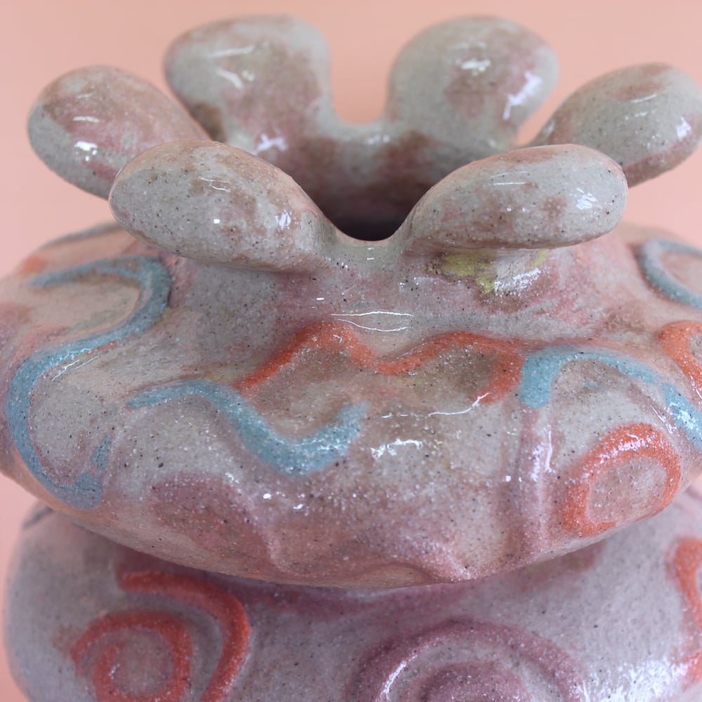 Image of Troglodyte Vase