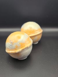 Image 2 of Bath bombs