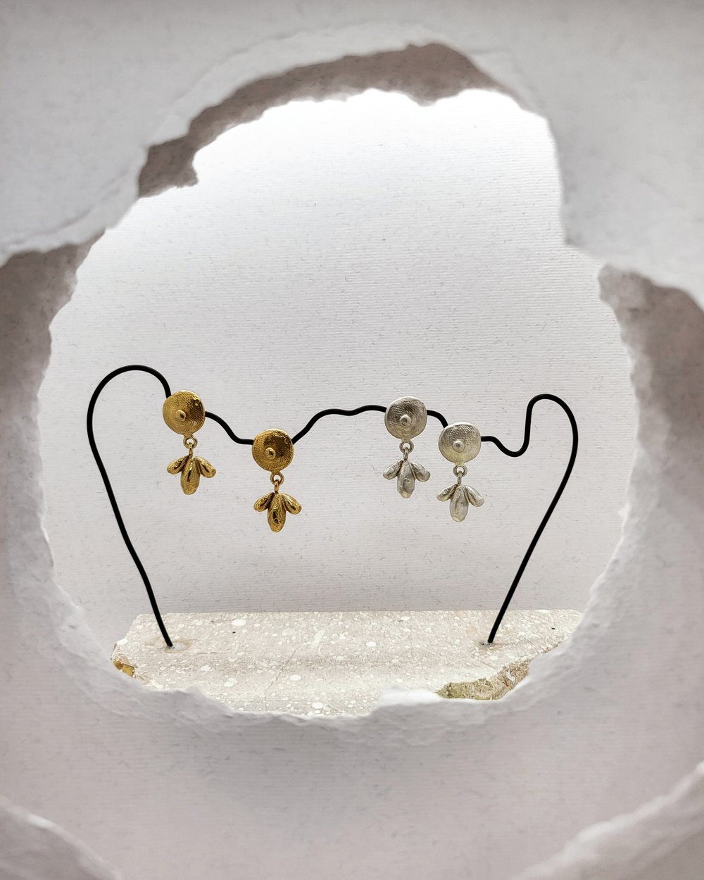 Image of PENDIENTES NIGRA