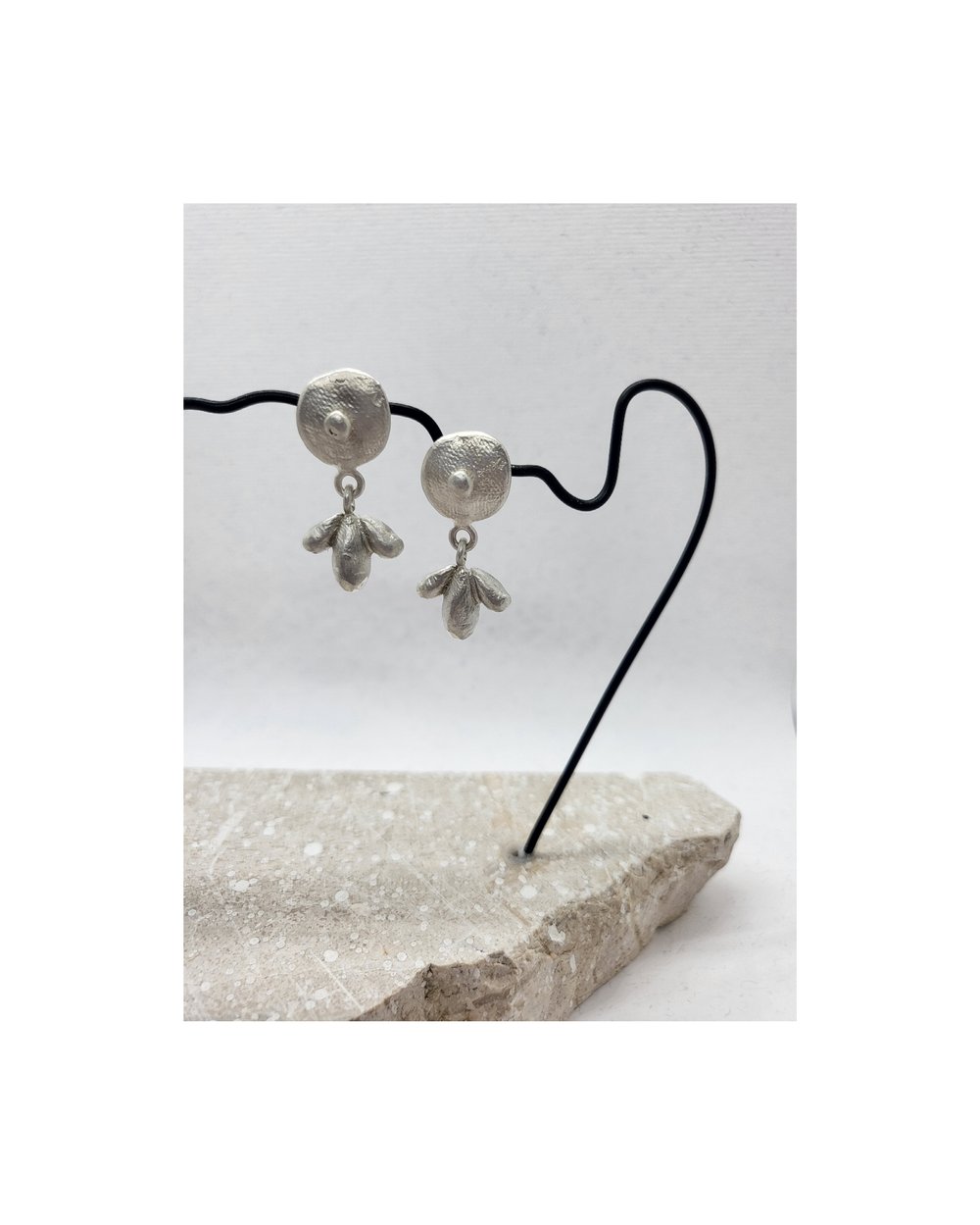 Image of PENDIENTES NIGRA