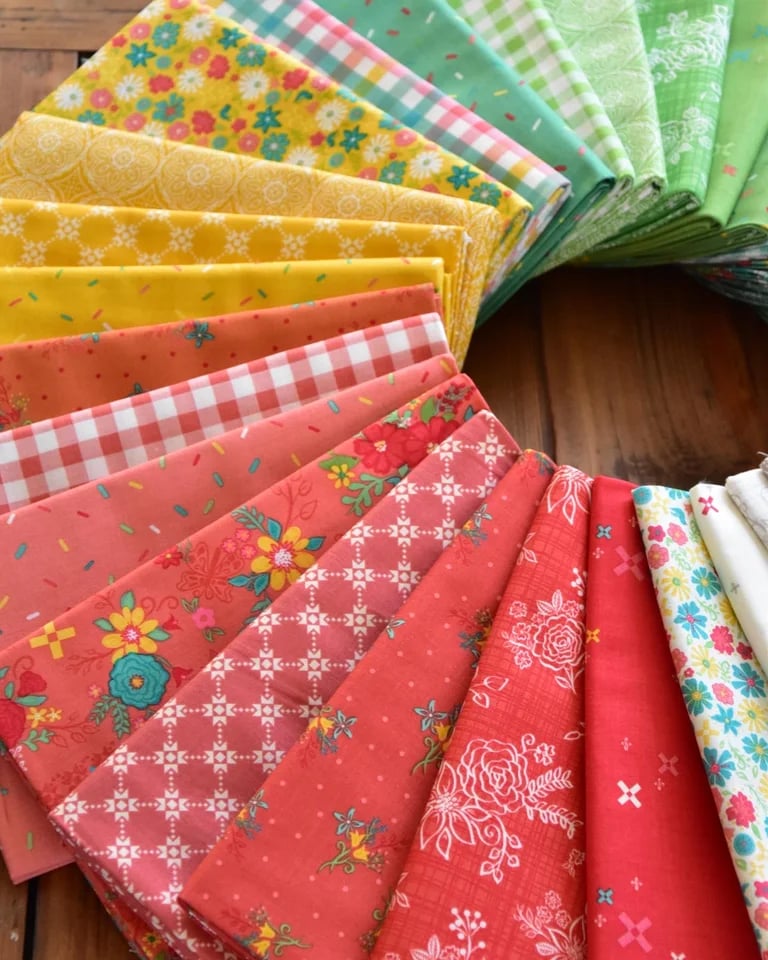 Gingham Cottage Fat Quarter Bundle Image 3