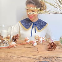 Image 4 of Detachable collar with Christmas stars