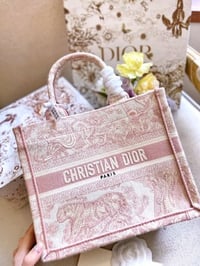 Image 4 of CD Tote Pink- Pre Order