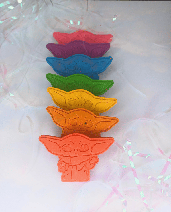Image of Baby Yoda Crayons 