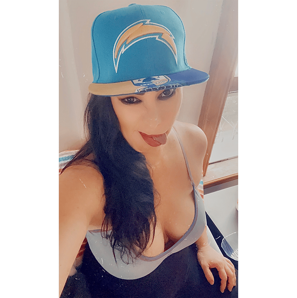 Worn LA Los Angeles Chargers Baseball Hat + Free Signed 8x10