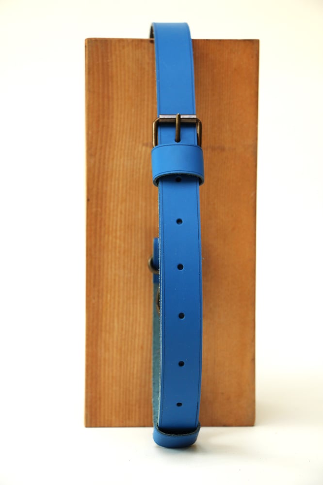 Image of Belt in bright blue for Julienne bag 