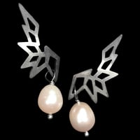 Image 1 of GOTHICA Earring - OX / with various Pearls